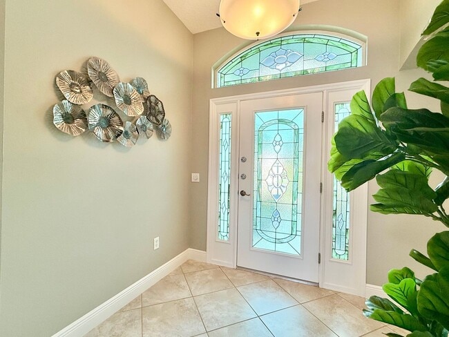 Building Photo - Live The Villages life: 3Bedrooms/2Baths furnished home with all the premier recreation access!