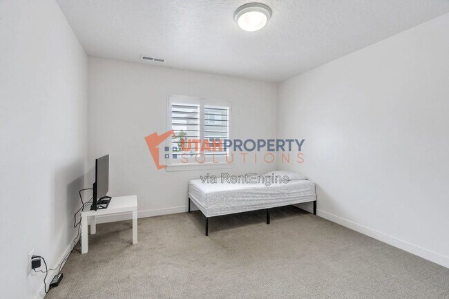 Building Photo - 213 W Prickly Pear Dr