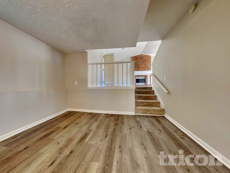 Building Photo - 868 Ashwood Crossing