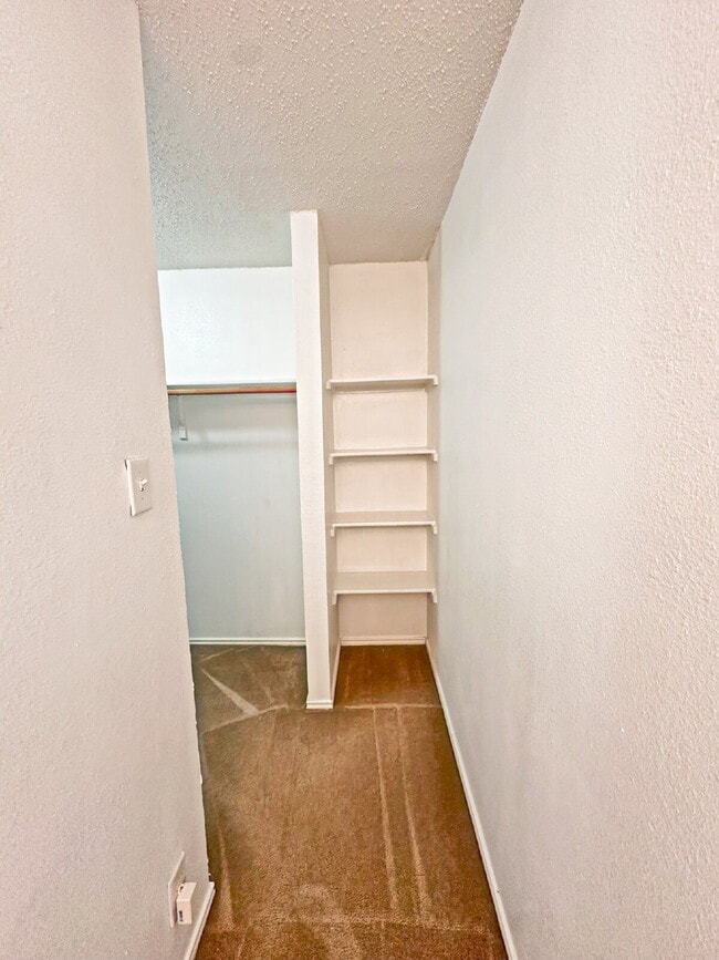 Building Photo - 6154 Ashley Spring
