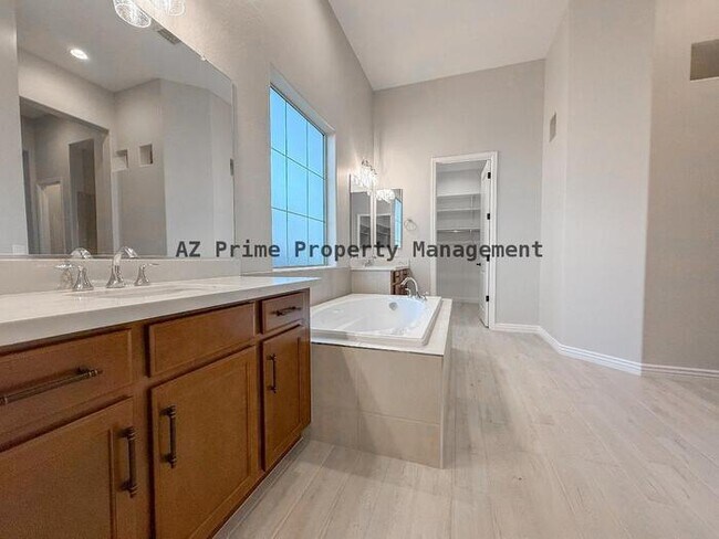 Building Photo - 20464 E Calle de Flores