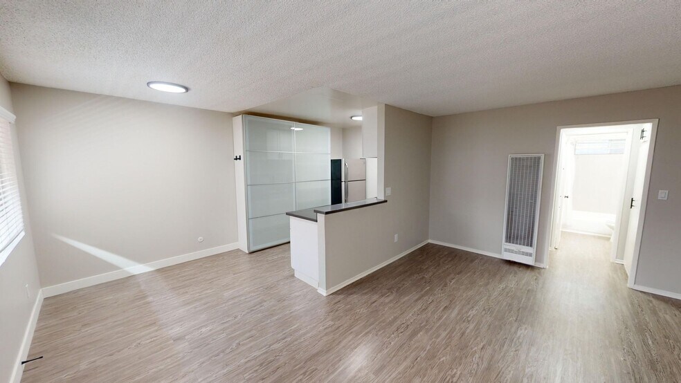 Interior Photo - 937 Hype
