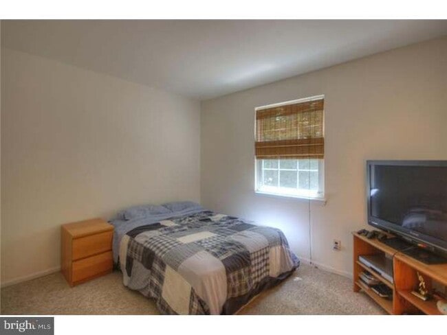 Building Photo - 19 Fawnhollow Ct