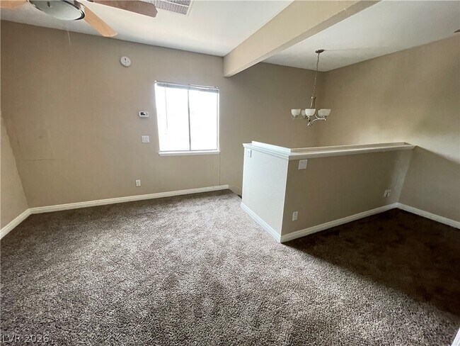Building Photo - 240 Shadybrook Ln