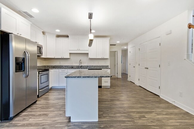 Building Photo - New build townhomes!