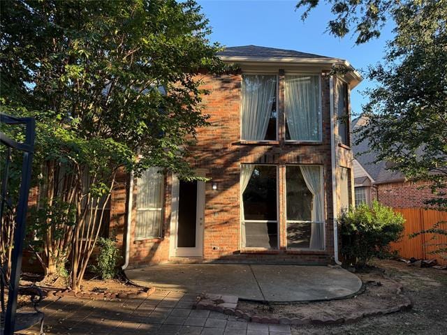 Building Photo - 4000 Kenwood Dr