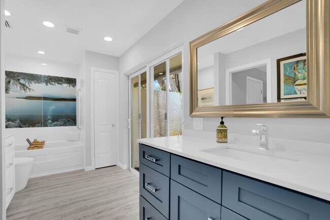 Building Photo - 4256 Gleneagles Dr