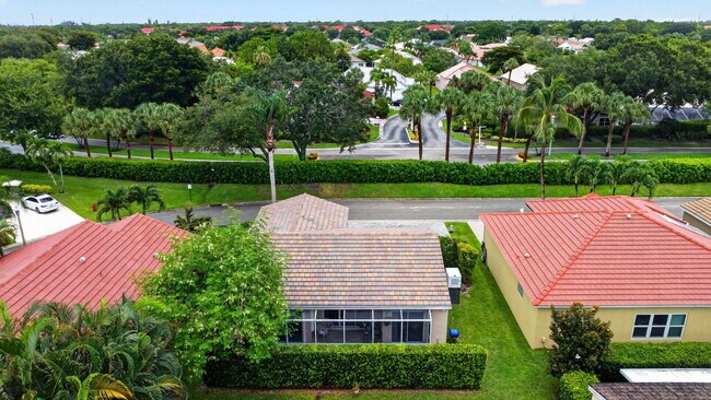 Building Photo - 208 Caribe Ct