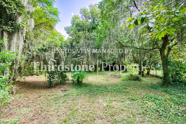 Building Photo - 8057 Oakwood St