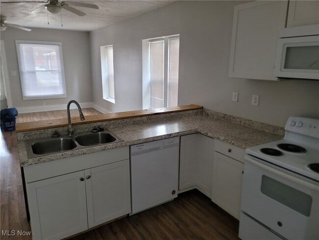 Building Photo - 71-73 6th St NW