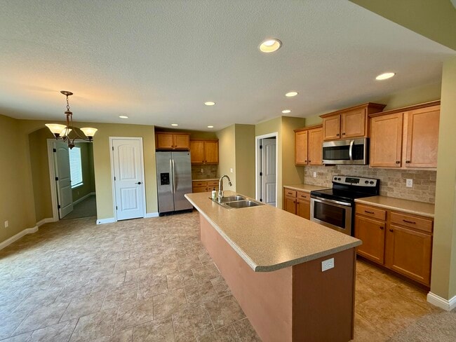 Building Photo - 101 Ulster Dr