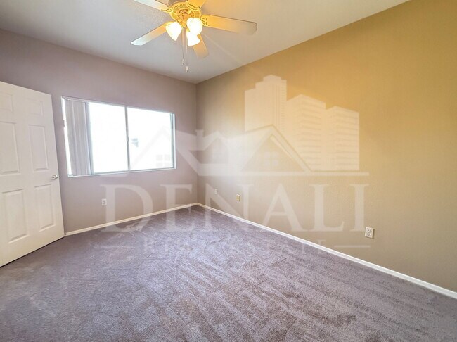 Building Photo - 11375 E Sahuaro Dr