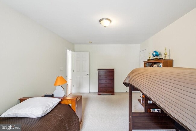 Building Photo - 4843 Montega Dr