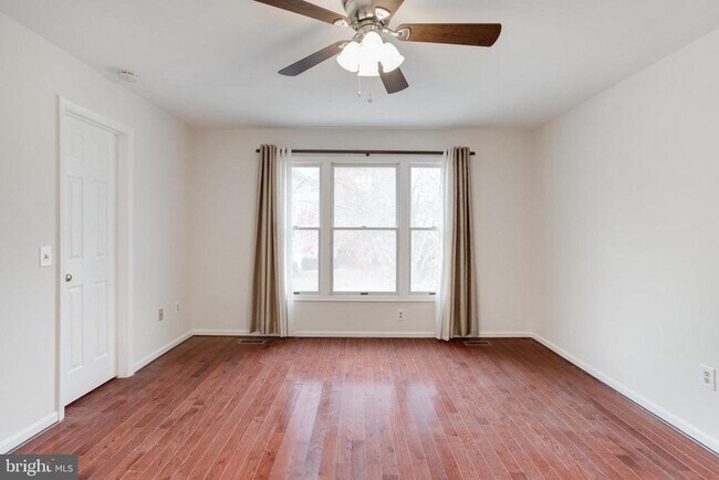 Building Photo - 9216 Burley Ln