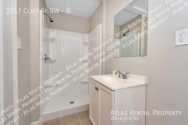 Building Photo - 2217 Clift St NW