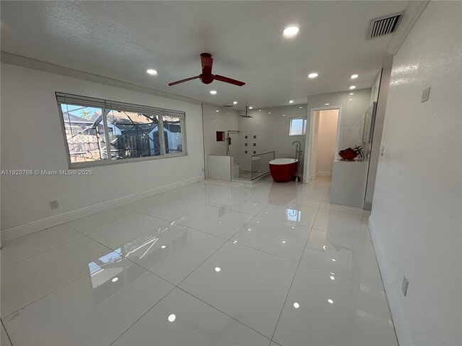 Building Photo - 7099 NW 48th Ct