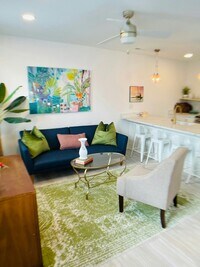 Building Photo - 20 Rose Ln