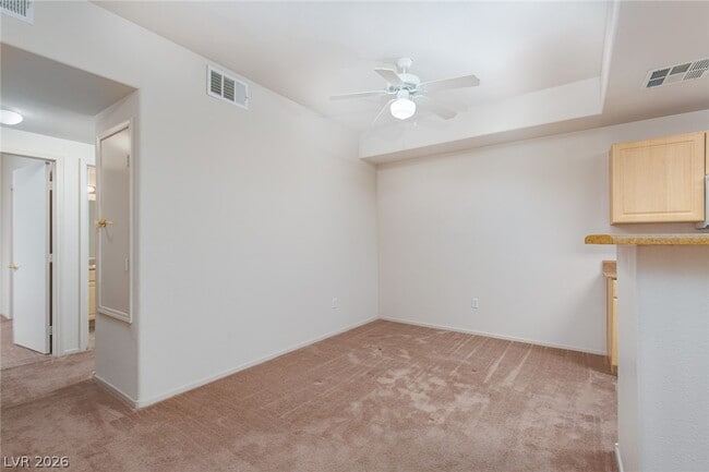 Building Photo - 8250 N Grand Canyon Dr