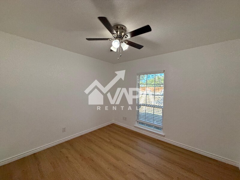 Building Photo - 9318 Adams Hill Dr