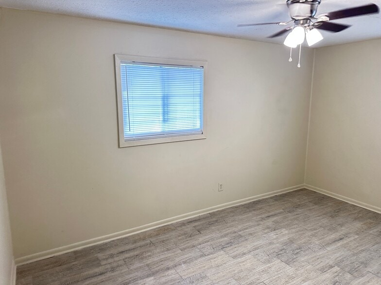Building Photo - 103 Sykes Park Cir
