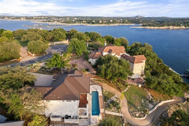 Building Photo - 17813 Kingfisher Ridge Dr