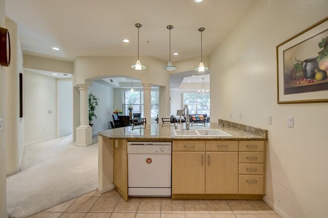 Building Photo - STUNNING 3 BEDROOM 2 FULL BATH FIRST FLOOR...