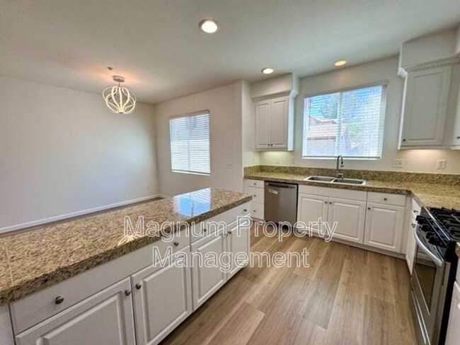 Building Photo - 33620 Willow Haven Ln