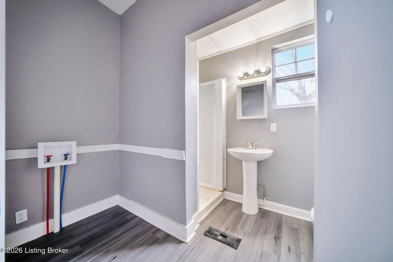 Building Photo - 1817 Columbia St