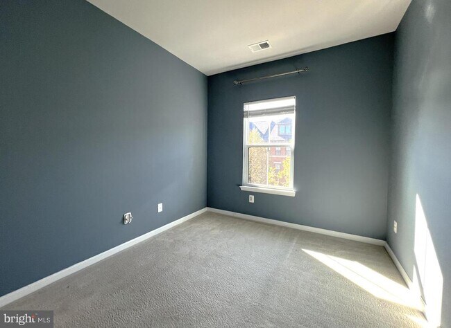 Building Photo - 22296 Philanthropic Dr