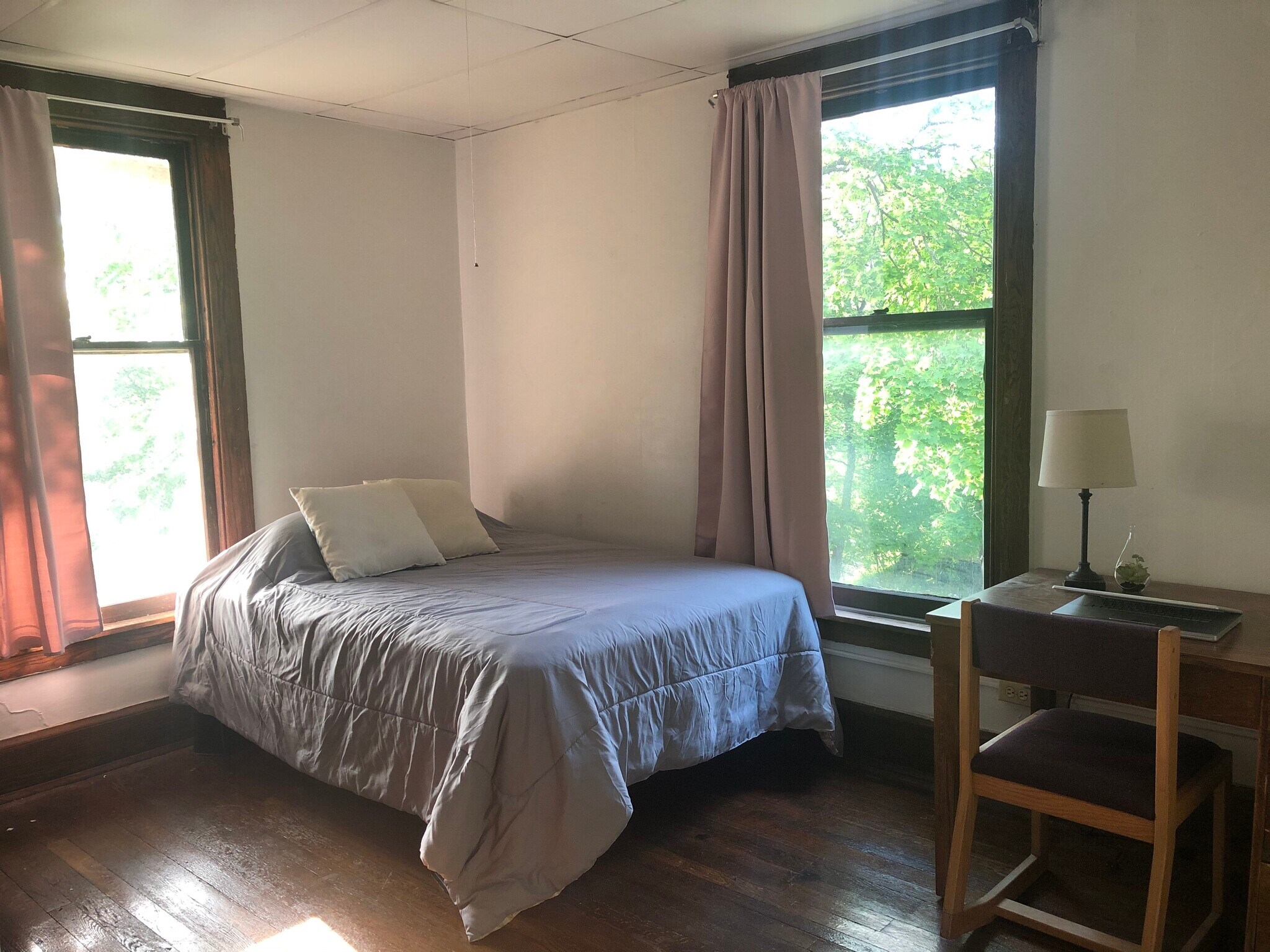Bedroom 2 - 210 Delaware Ave