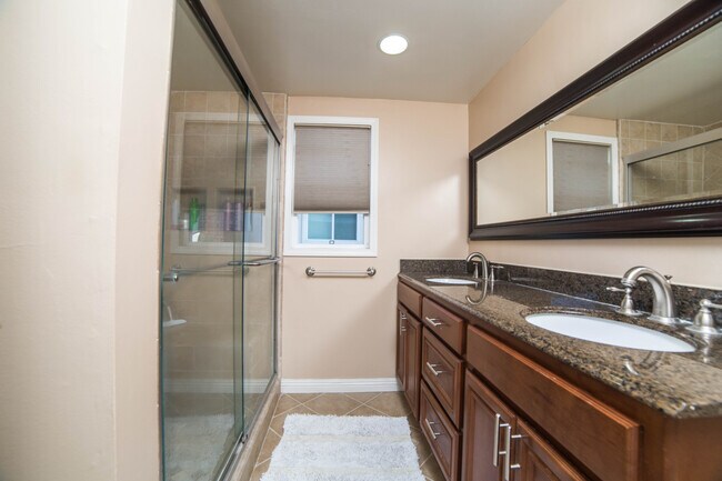 Building Photo - 29303 Stadia Hill Ln
