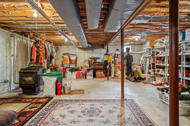 Building Photo - 20 Ordway Ln