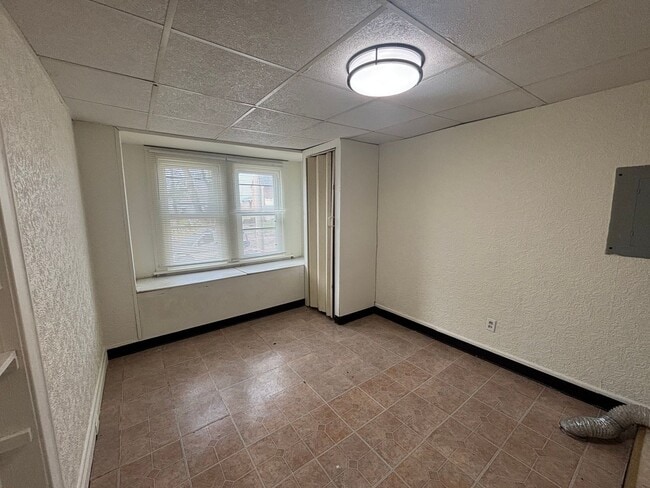 Building Photo - March Into Homeownership! Lease-to-Own Home Opportunity – This is NOT a Typical Rental!