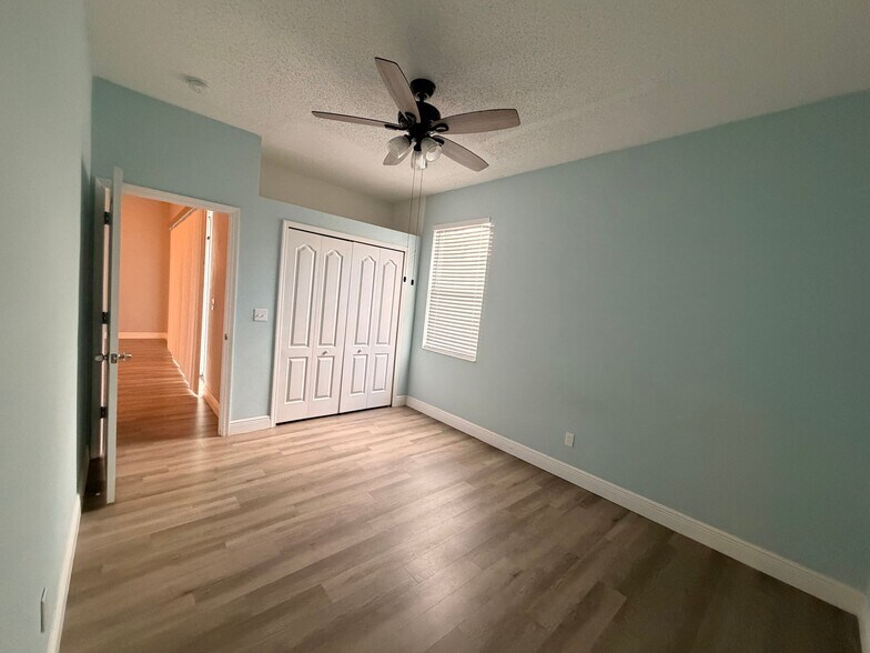 Building Photo - 704 Grand Canyon Dr