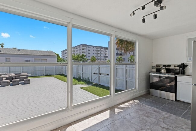 Building Photo - Charming 2-Bedroom Single-Family Home with...