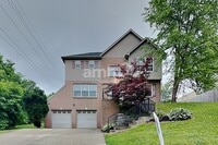 Building Photo - 1455 Woodside Dr
