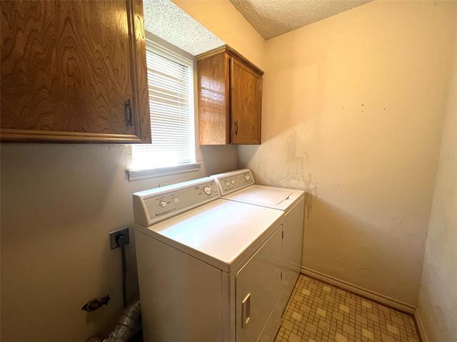 Building Photo - 1501 Willow Crest Dr