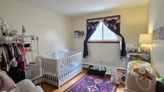 Building Photo - 1401 W Warner Ave