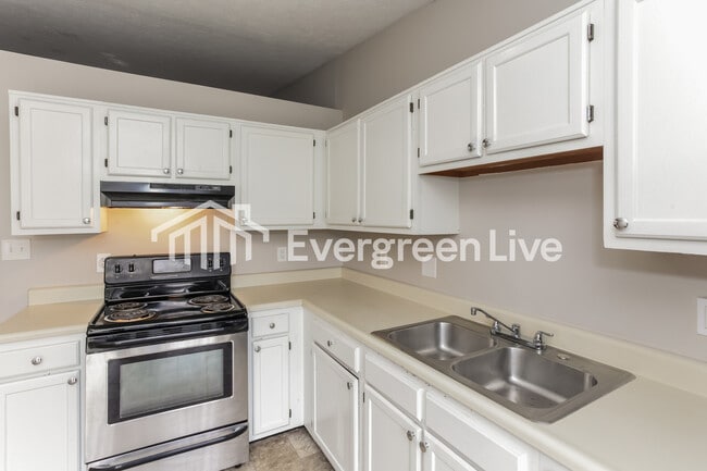 Building Photo - 11053 Amburg Ct