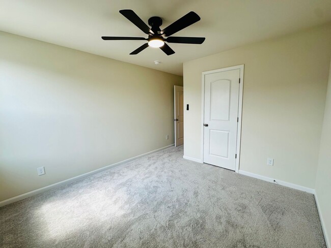 Building Photo - Charming New Construction Home for Rent in...