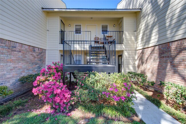 Building Photo - 14515 Wunderlich Dr