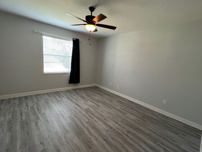 Building Photo - FOUR BEDROOM HOME FOR RENT IN INDEPENDENCE
