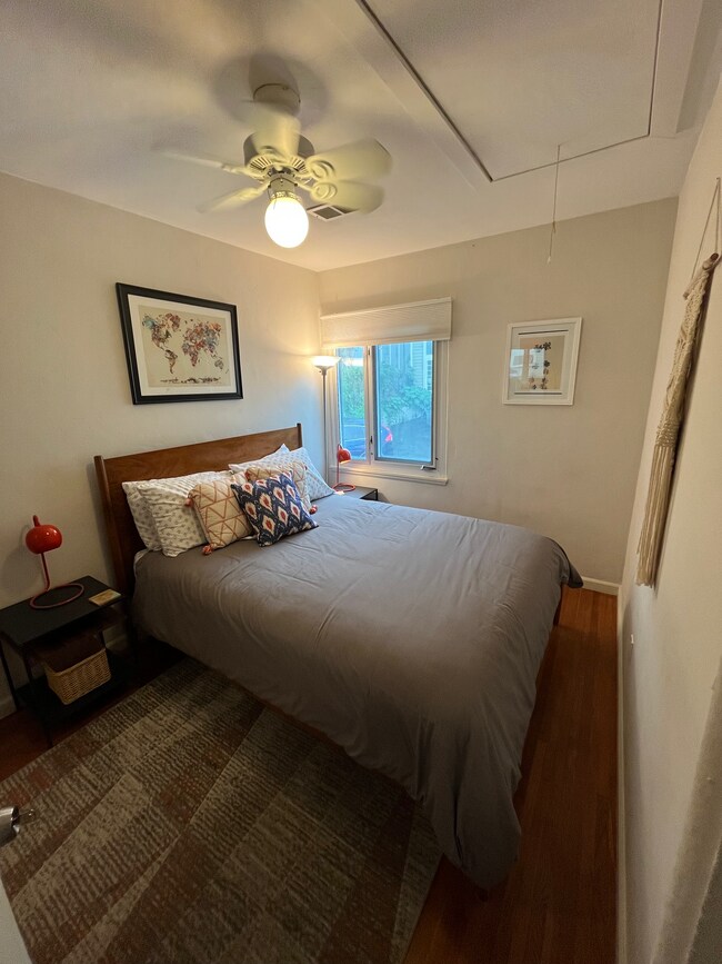 Building Photo - 438 Fir St