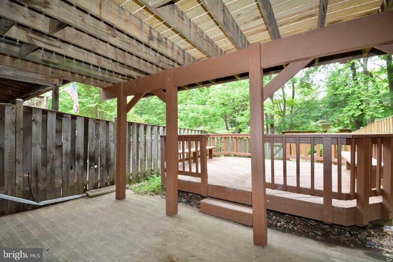 Building Photo - 6396 Shaundale Dr