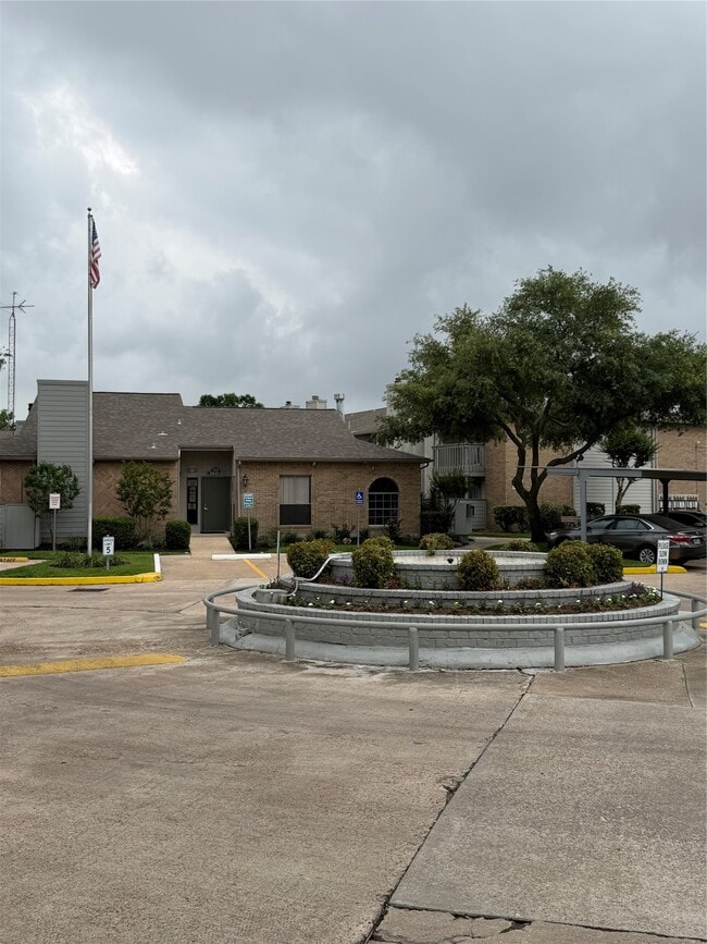 Building Photo - 260 El Dorado Blvd