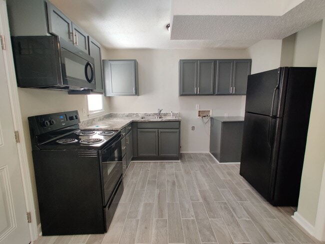 Building Photo - 2 Bedroom Near Downtown Charlotte