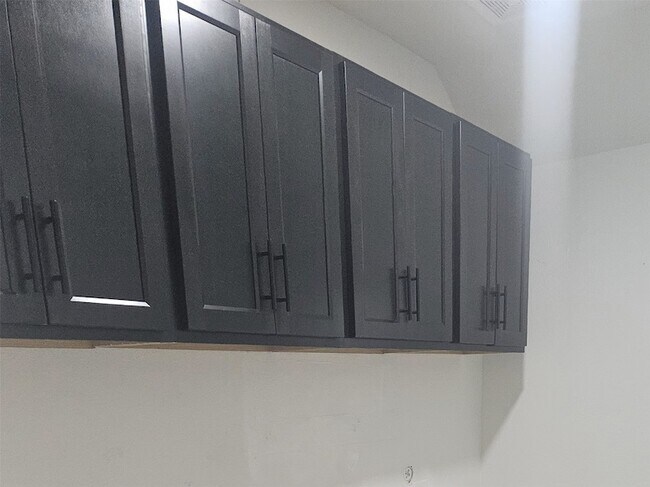 Building Photo - 15019 Crown Mnr Dr