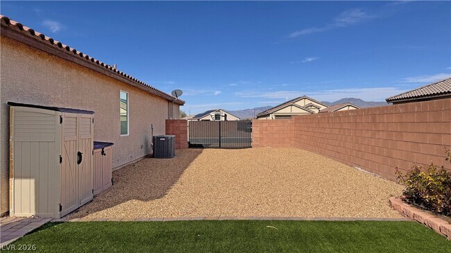 Building Photo - 2697 Blossom Ave