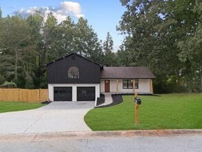 Building Photo - 4161 Windermere Dr