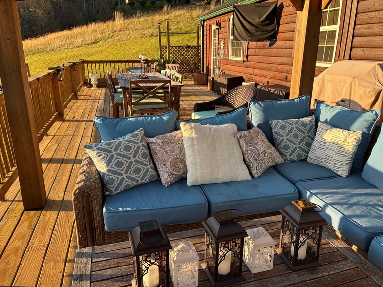 Building Photo - 111 Sunrise Ln